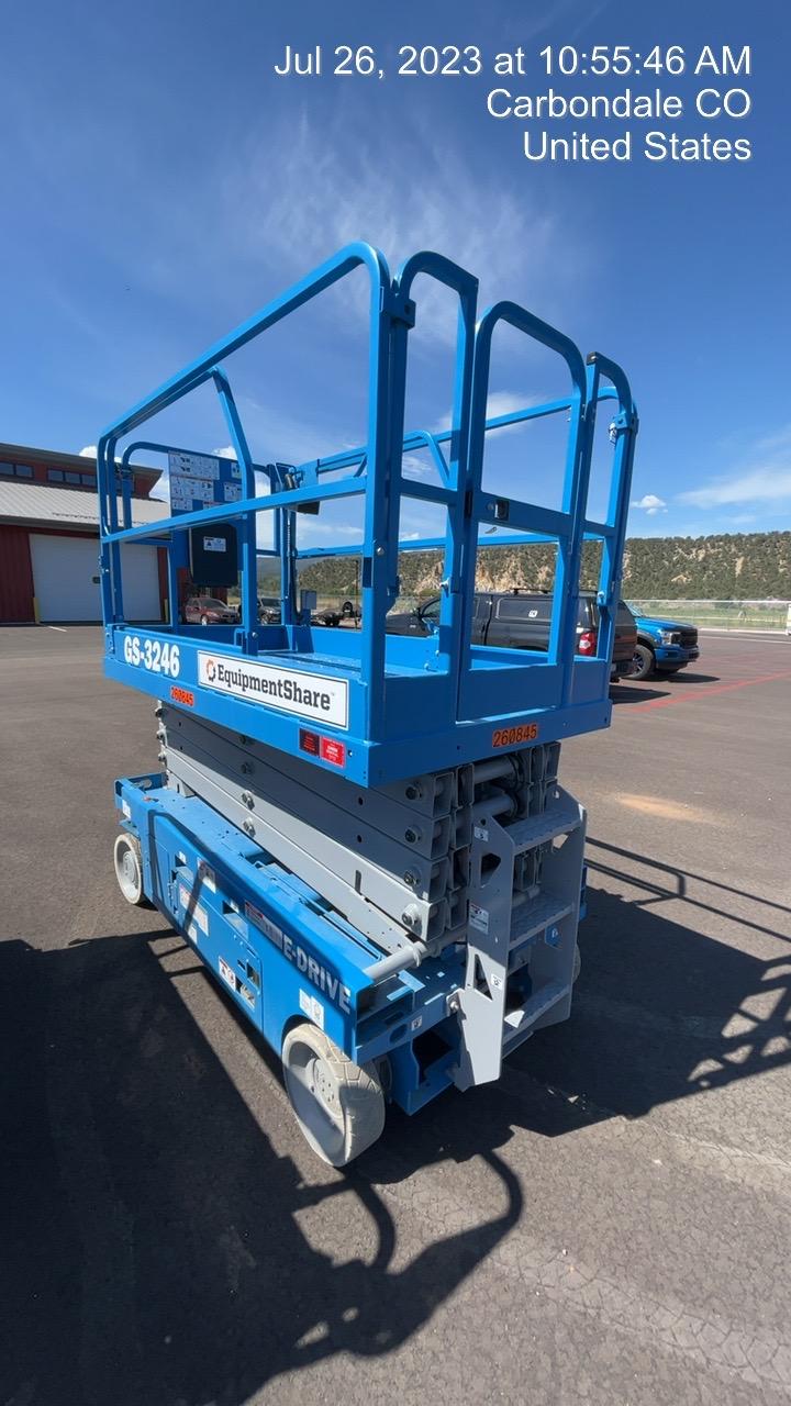 2022 GENIE GS-3246