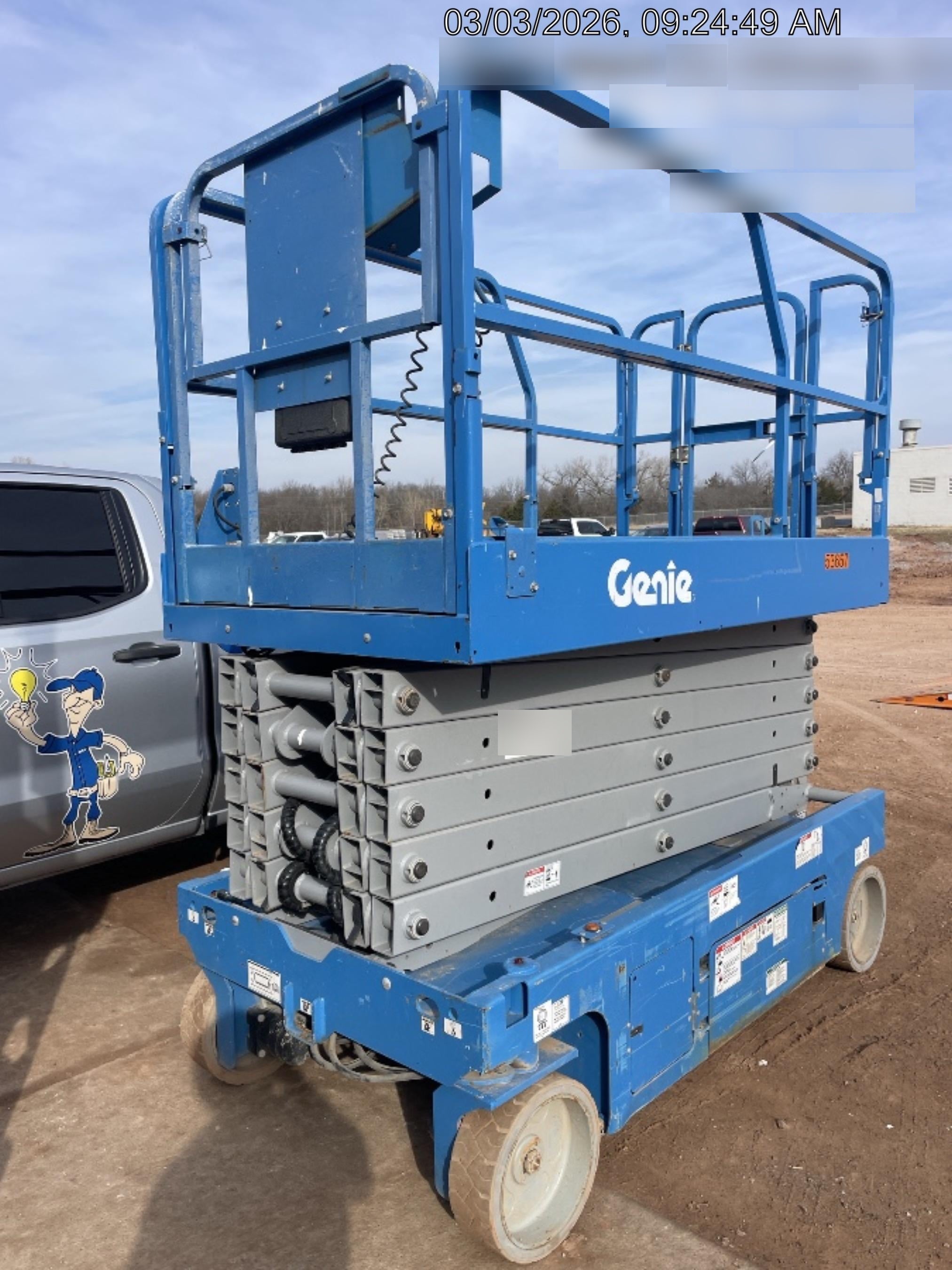 2019 Genie GS-4047 Folding rails with half height swing gate
