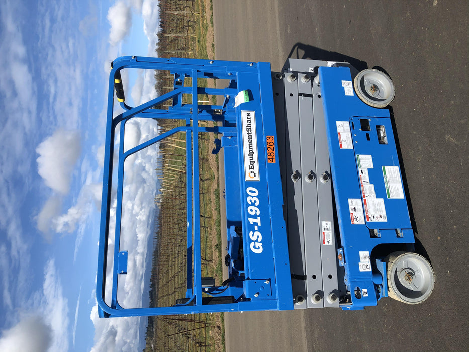 2019 Genie GS-1930 Half Height Swing Gate, 800W Inverter