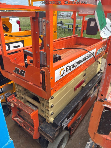 2021 JLG ES1932