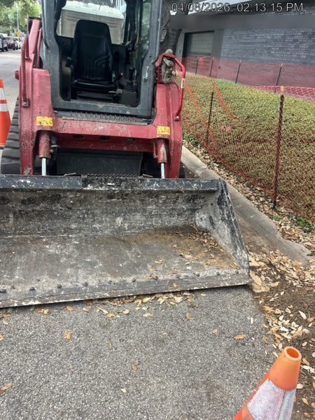 2019 Takeuchi TL8 Cab/Heat/AC, Back-up Alarm, Hydraulic QC 76" HD Bucket with smooth bolt-on edge