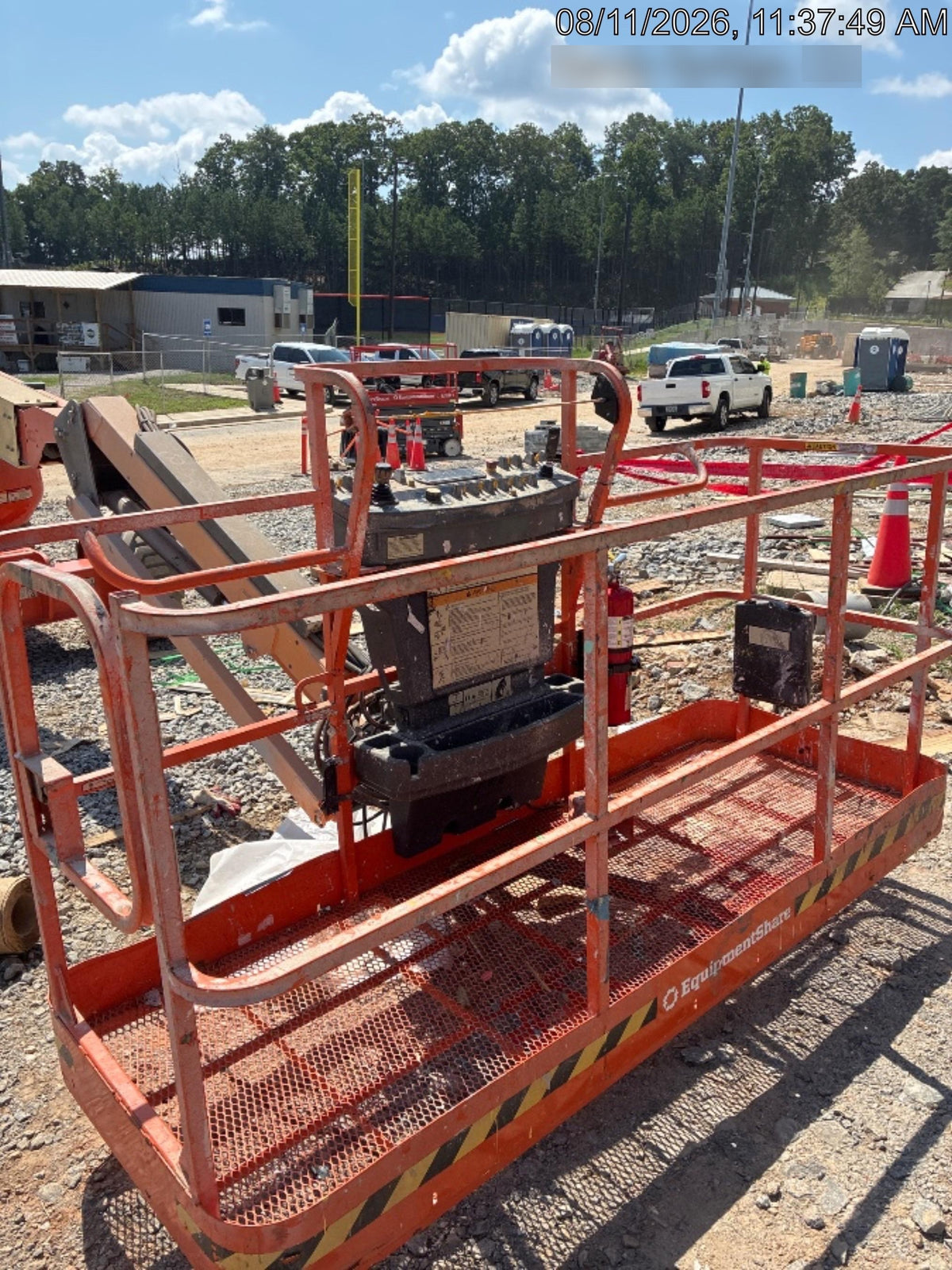 2023 JLG 600AJ