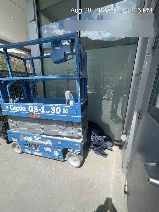 2020 Genie GS-1930 Solid Non Marking Tires, Beacon, Folding rails with half height swing gate, 800W Inverter