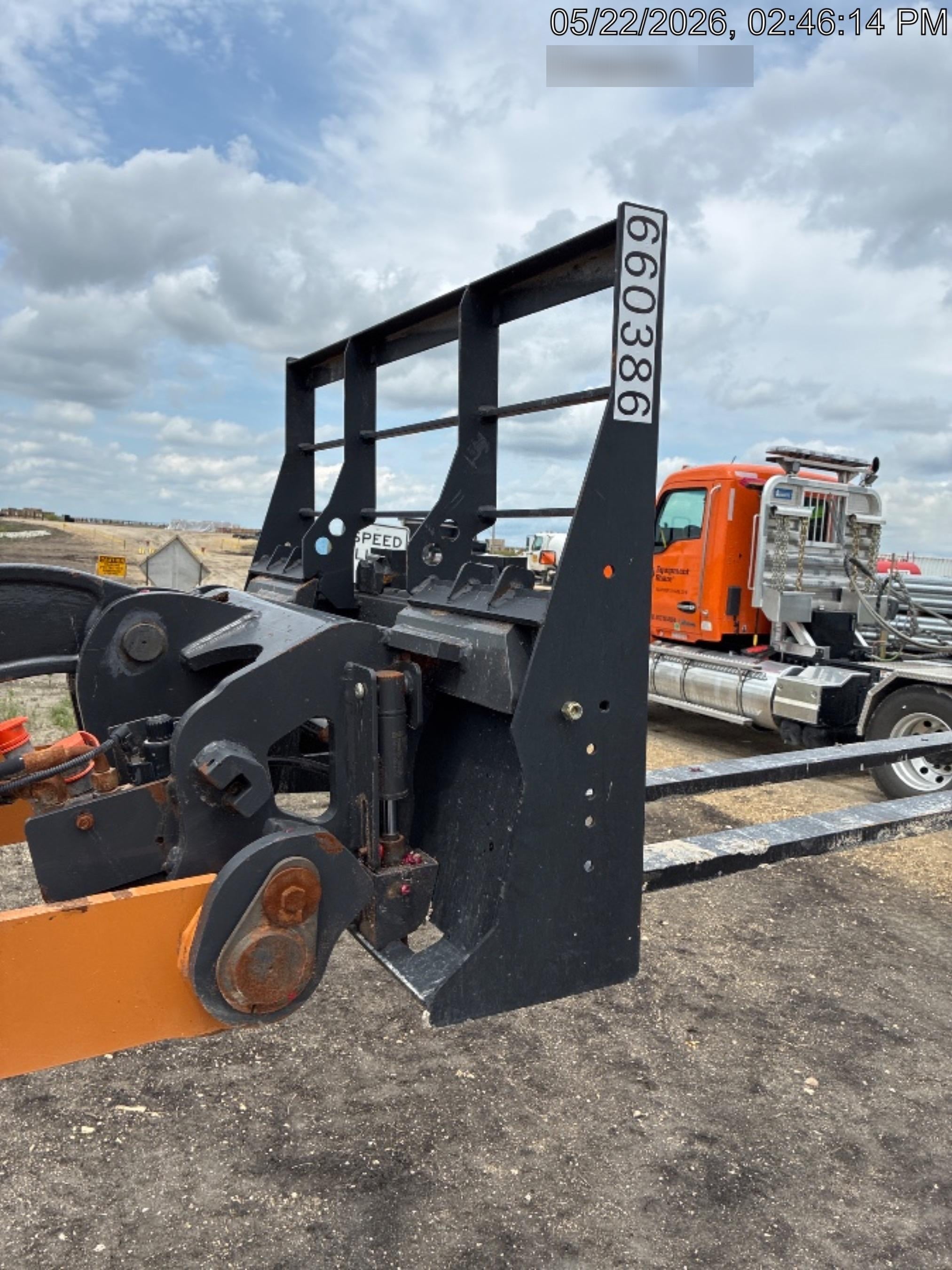 2026 ARROW MATERIAL HANDLING 72" Pallet Forks - Arrow