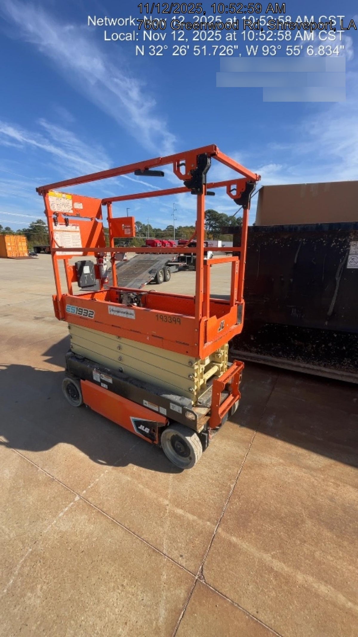 2021 JLG ES1932