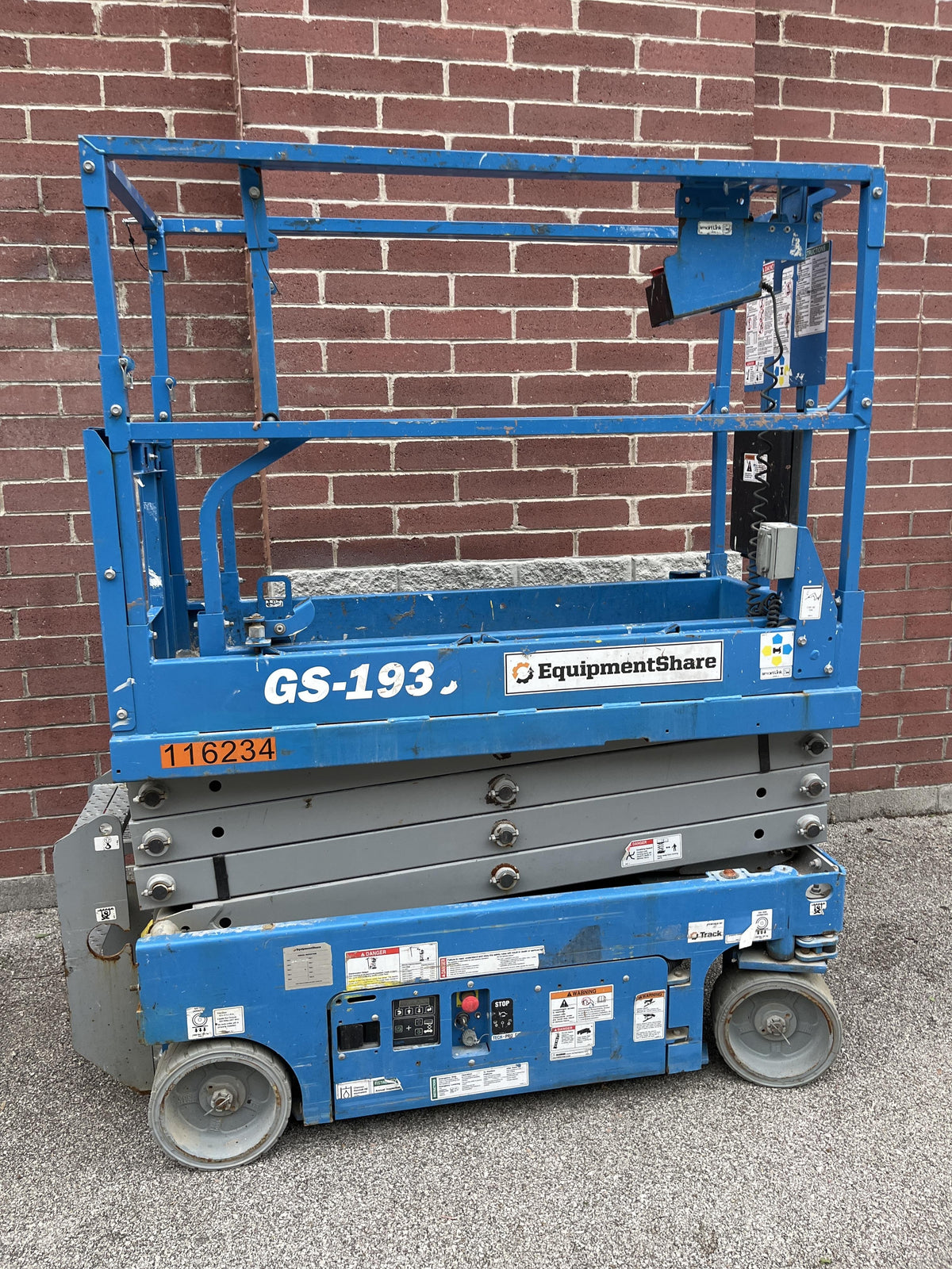 2020 Genie GS-1930 Solid Non Marking Tires, Beacon, Folding rails with half height swing gate