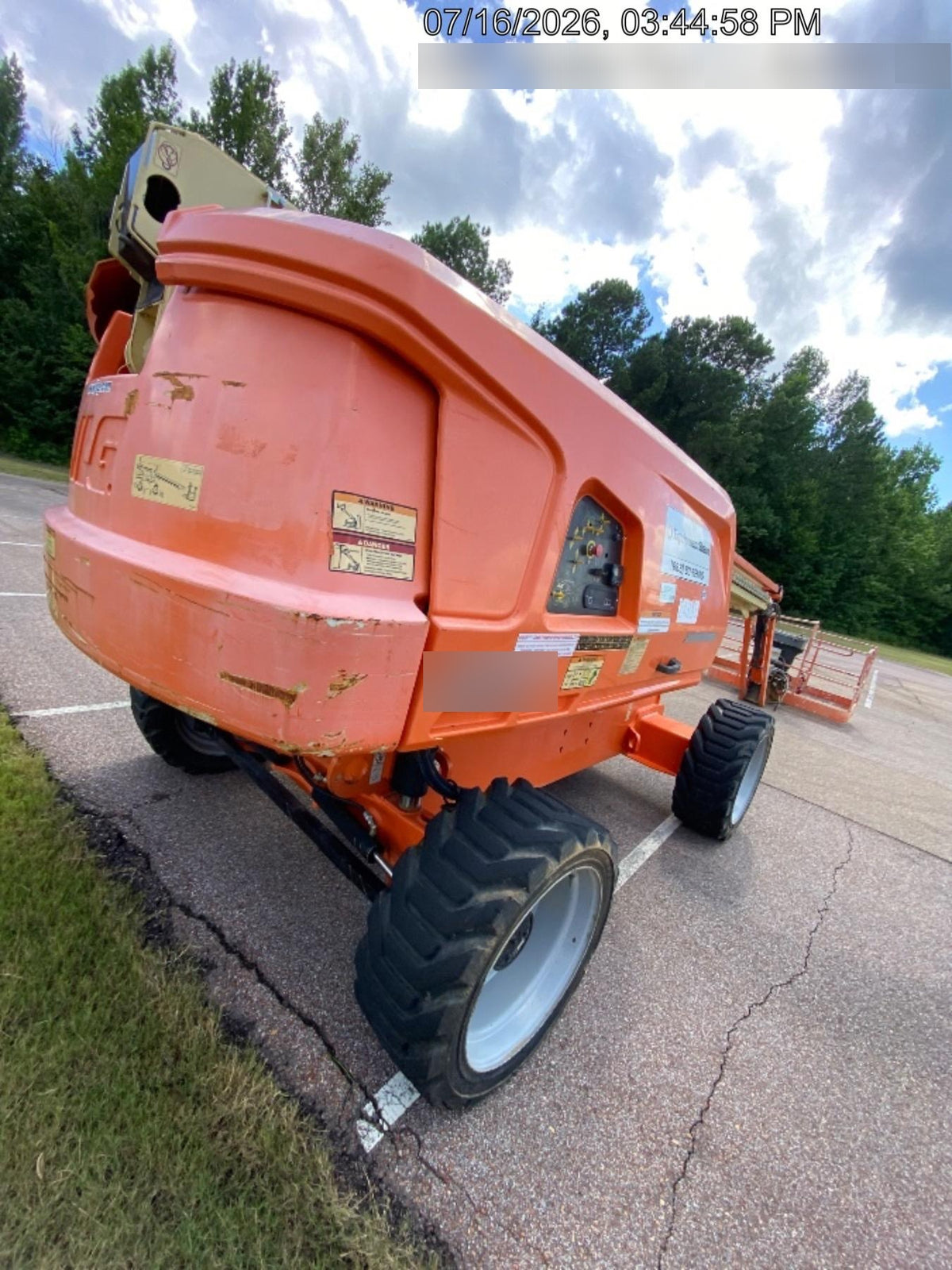 2019 JLG 660SJ