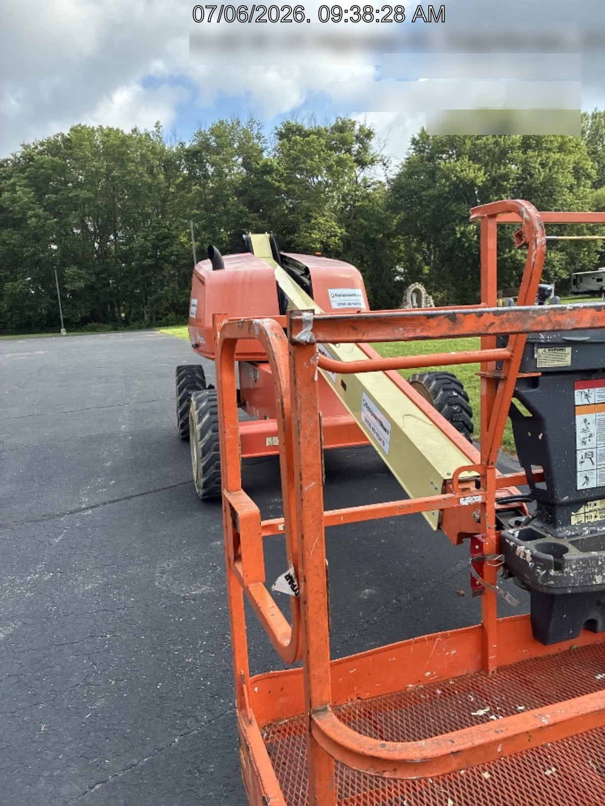 2021 JLG 400S