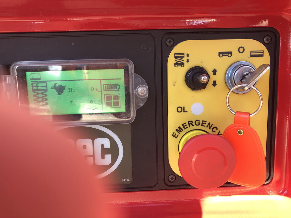 2020 MEC 1330SE Solid NM Tires, Steel Swing out Doors, LCS, Beacon, 900W Invertor