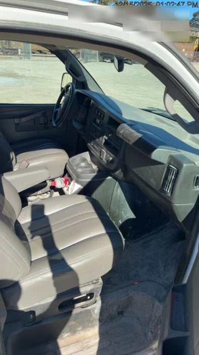 2025 CHEVROLET Express Van - Rental