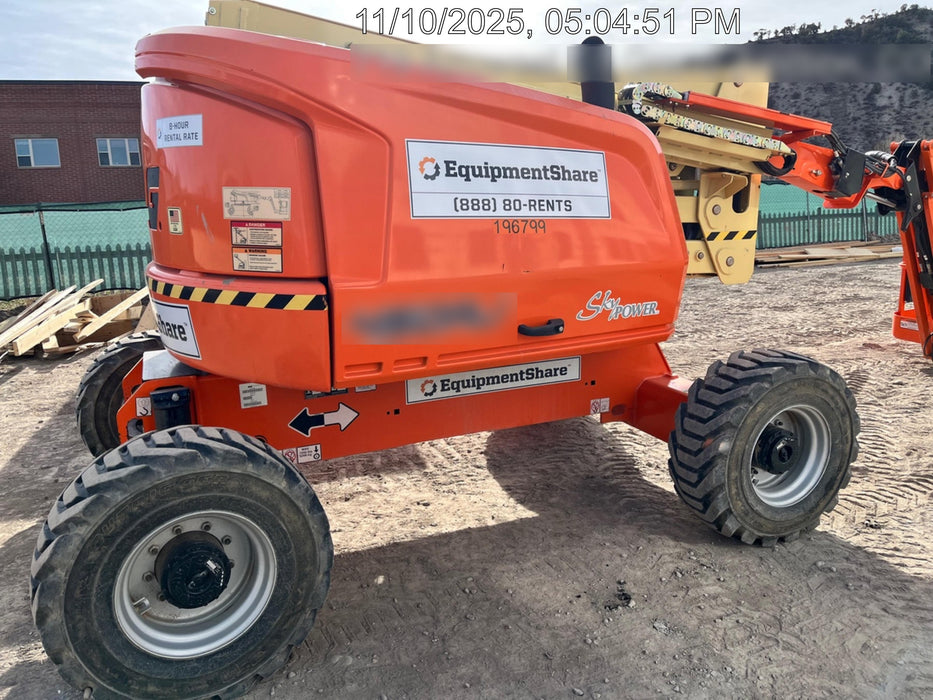 2021 JLG 450AJ