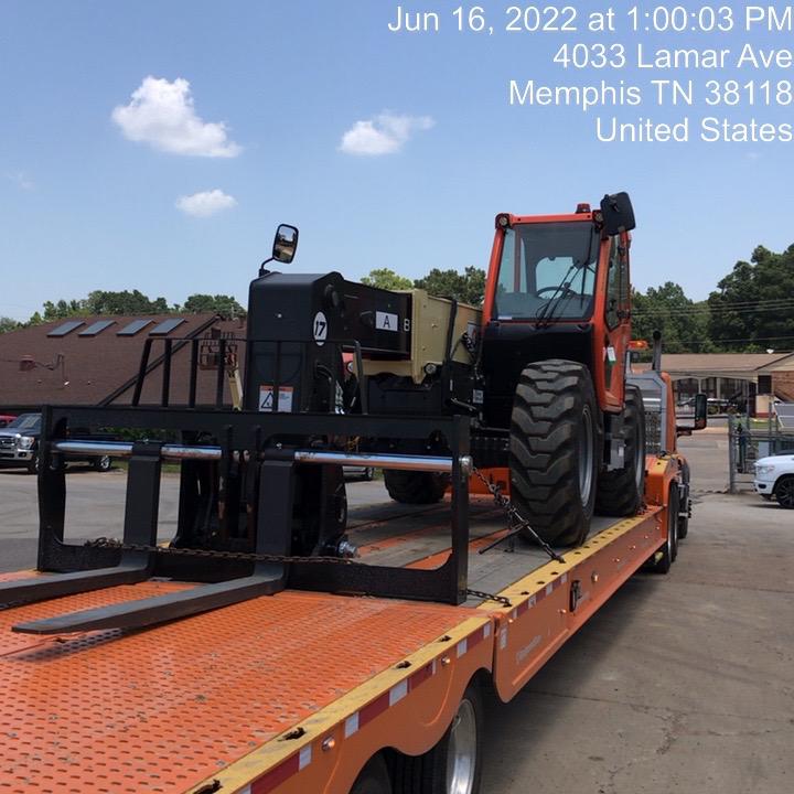 2022 JLG 1732
