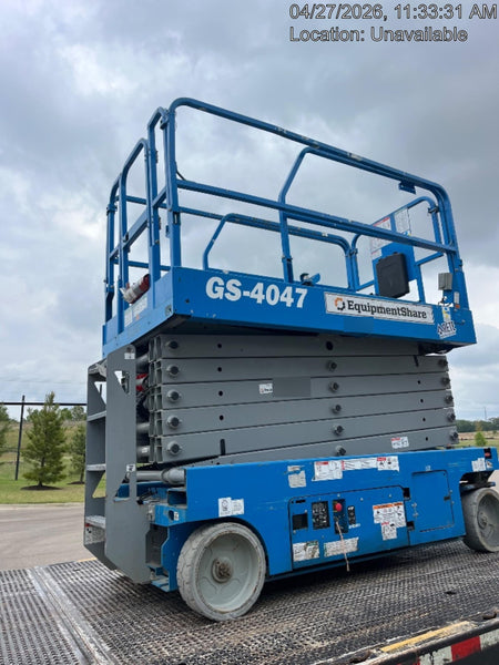 2019 Genie GS-4047 Folding rails with half height swing gate
