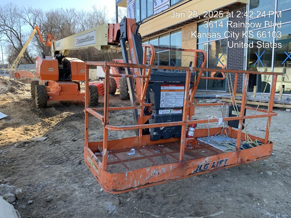 2019 JLG 860SJ