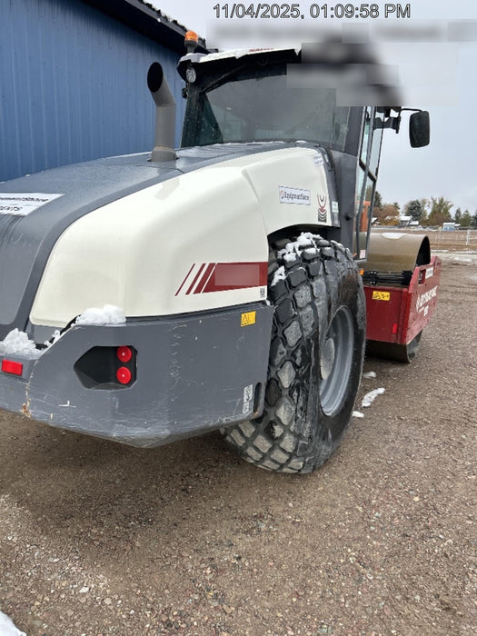 2023 DYNAPAC CA2500D