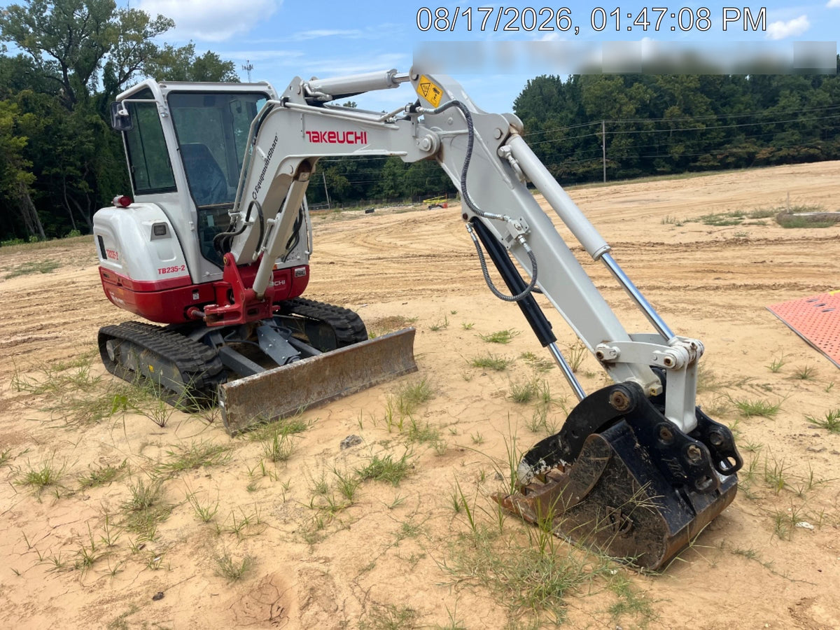 2025 TAKEUCHI 36" Bucket - Takeuchi