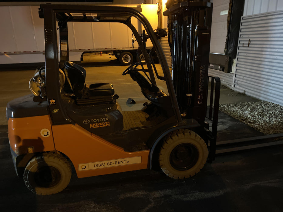 2022 TOYOTA 50-8FGU25