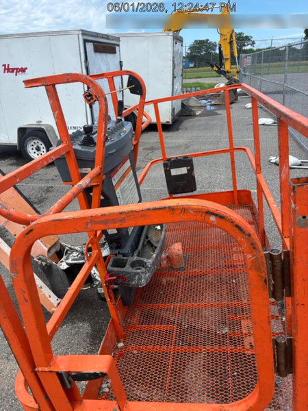 2023 JLG 460SJ
