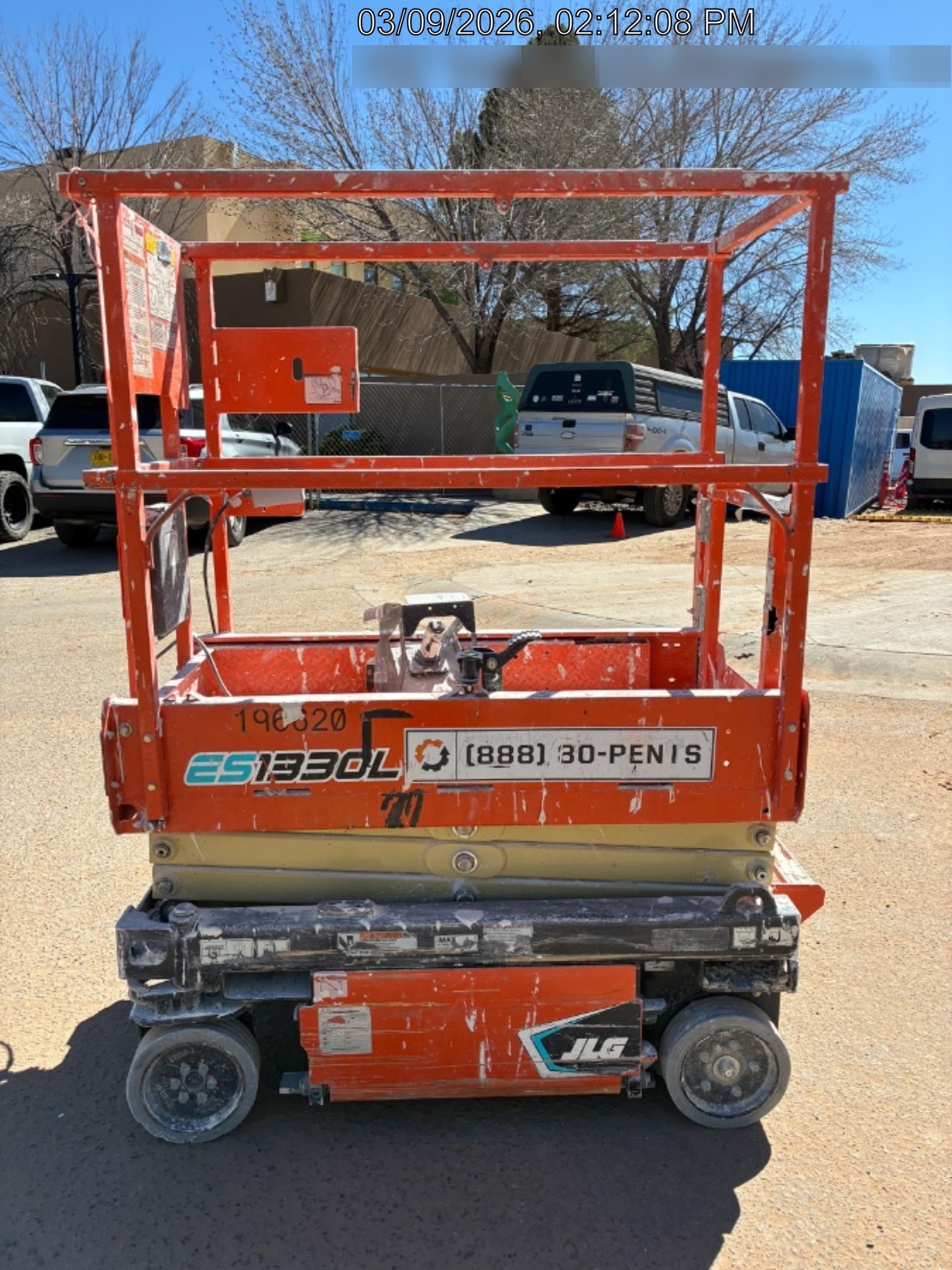 2021 JLG ES1330L