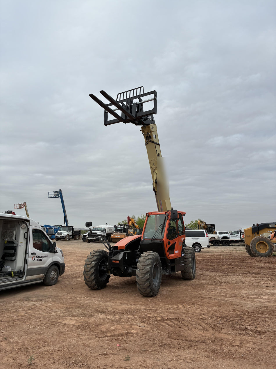 2026 JLG 1732