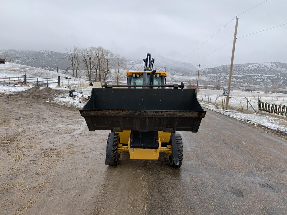 2019 John Deere 410L 4WD, CAB/HVAC, Standard Dipperstick, ISO Controls, Rear Aux Hydraulics, Manual QC w/1.5 Yd Bucket w/Forks, 24" Bucket