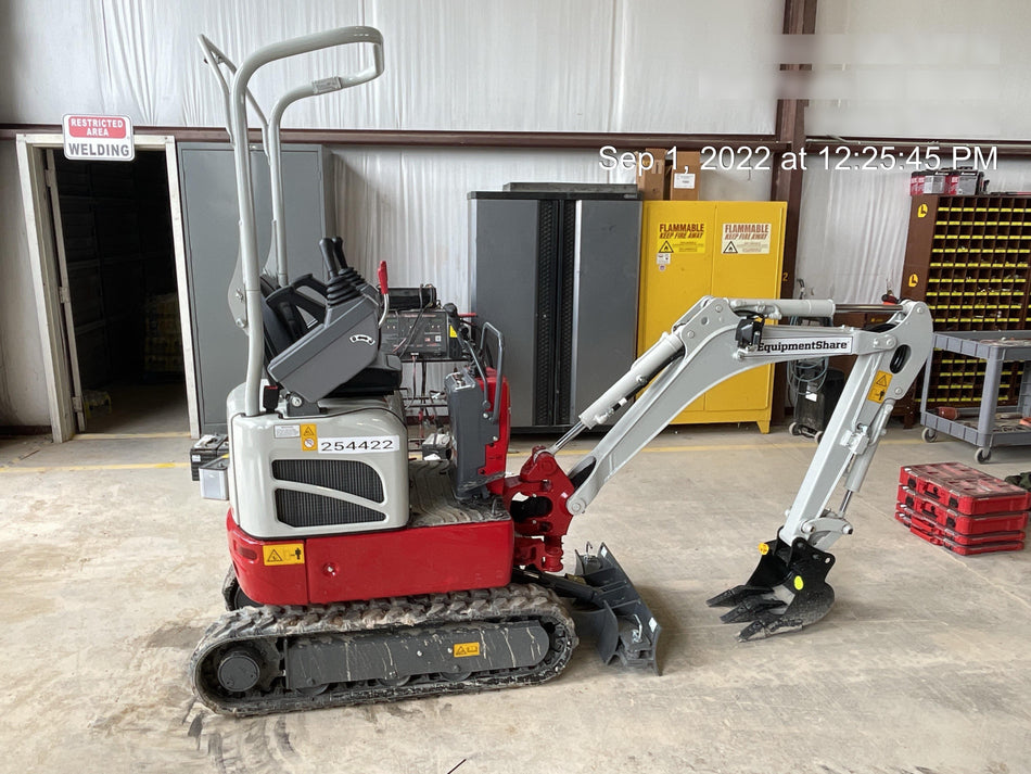 2022 TAKEUCHI TB210R