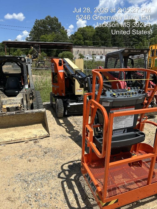 2025 JLG E300AJP