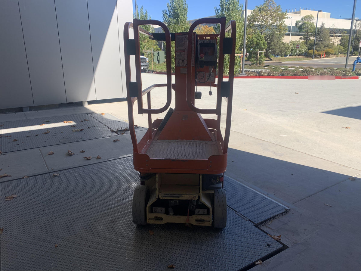 2021 JLG 1230ES