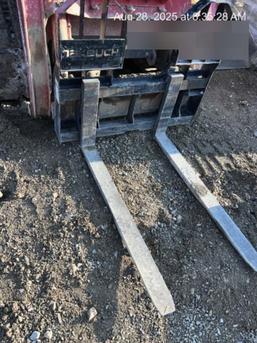 2021 TAKEUCHI 48" Pallet Forks - Takeuchi