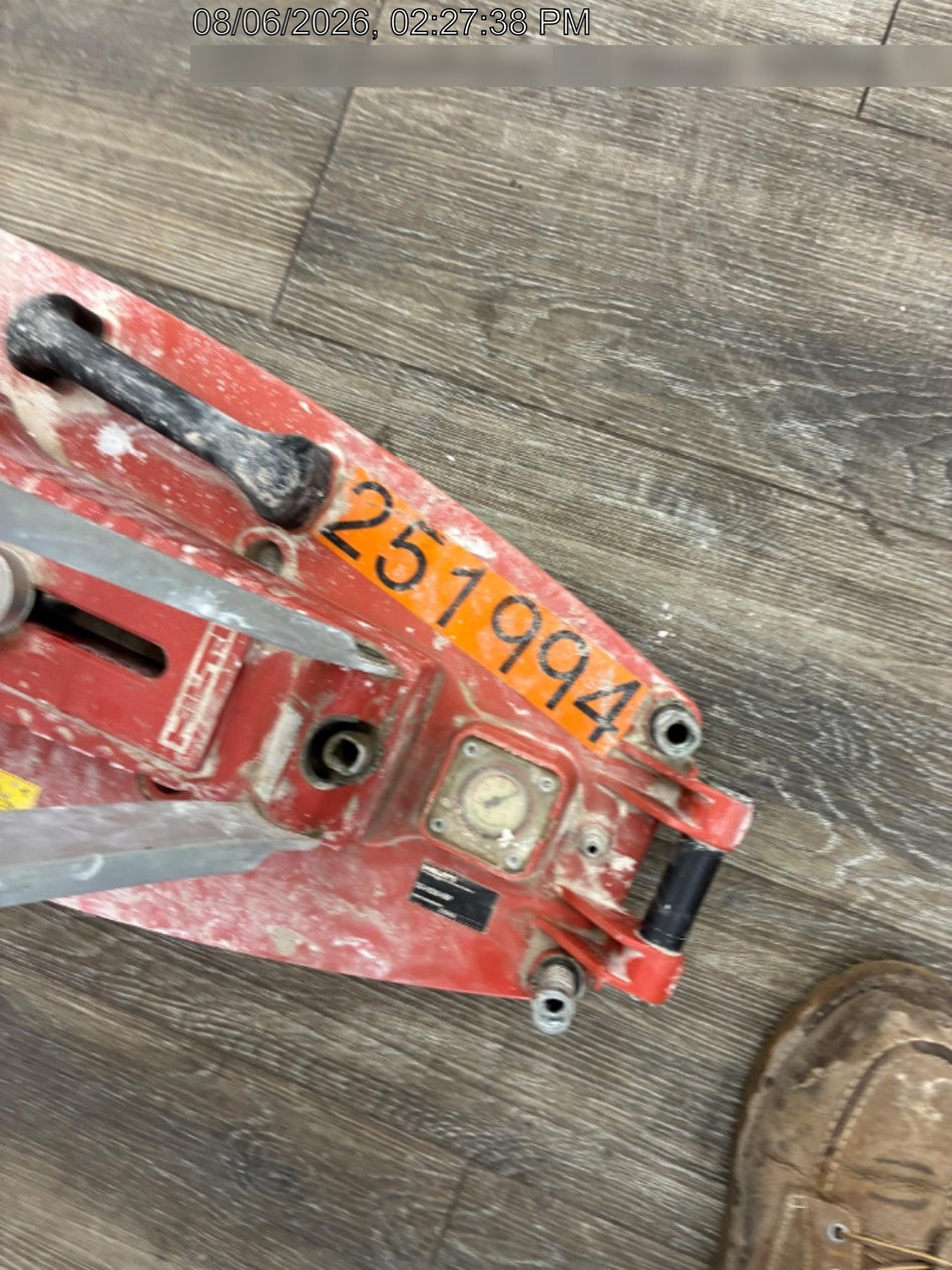 2022 HILTI DD250E