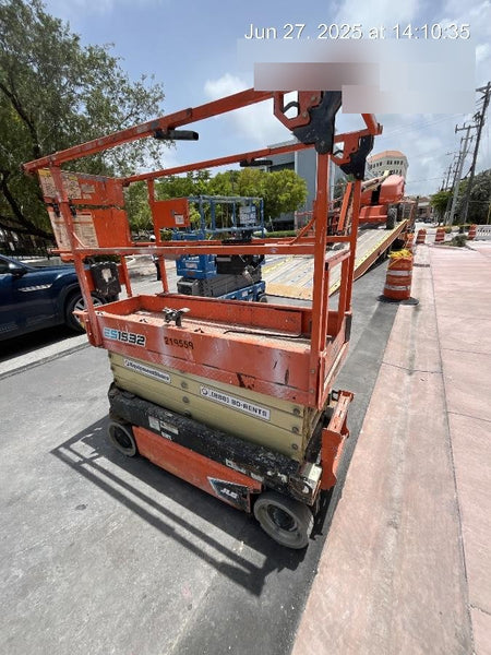 2022 JLG ES1932