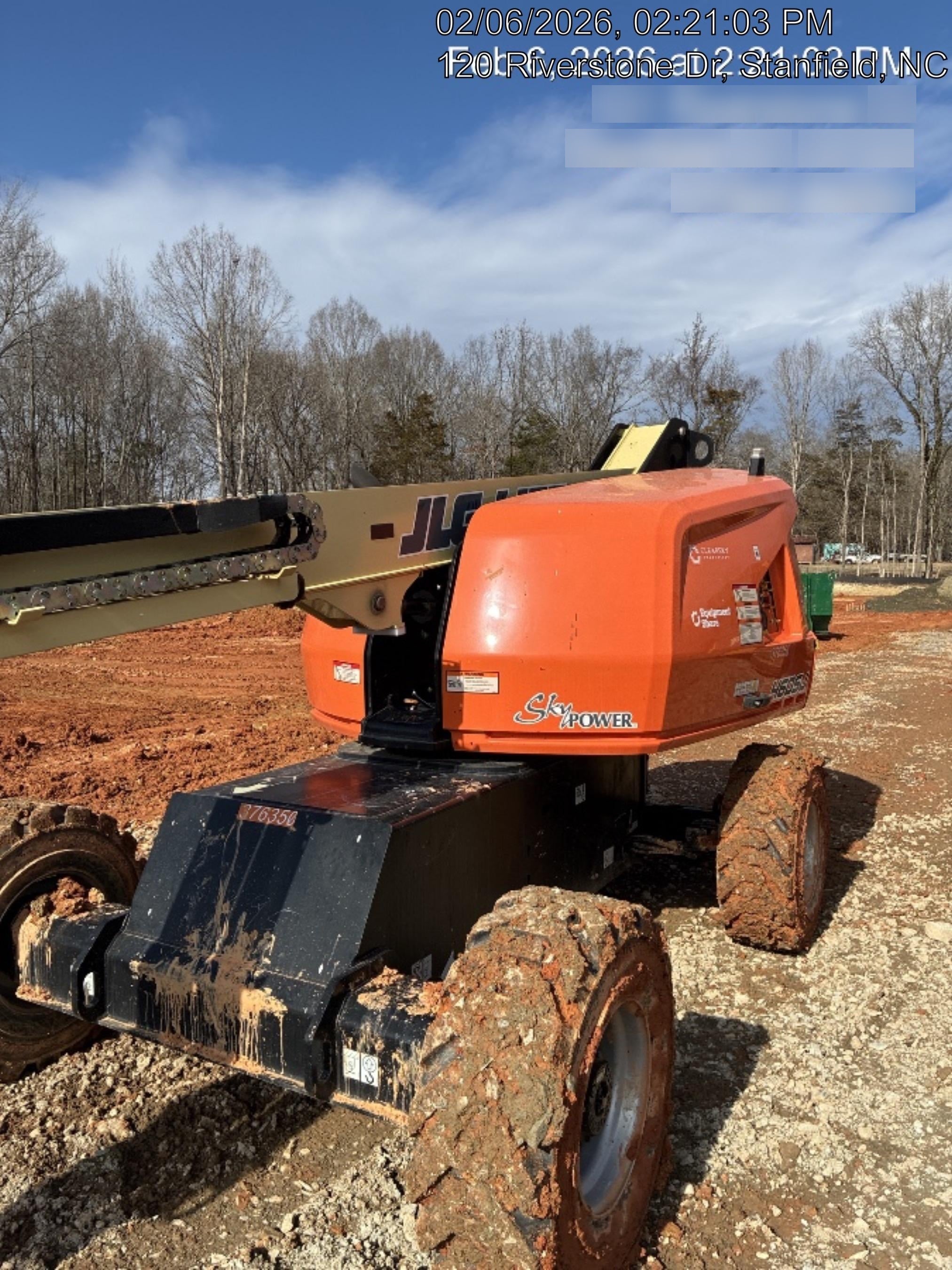 2023 JLG 460SJ