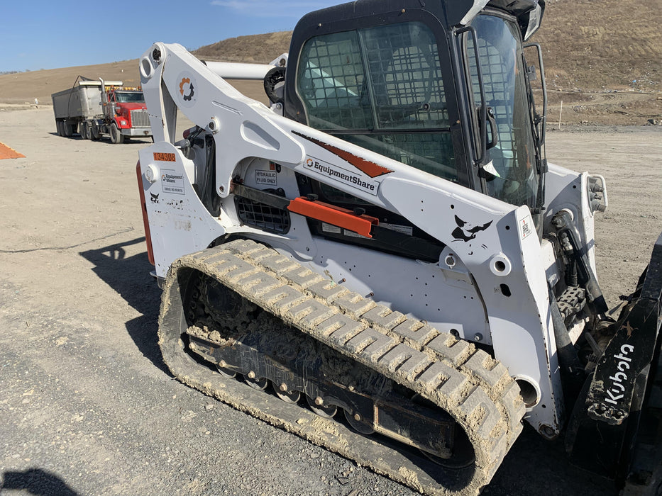 2021 BOBCAT T740