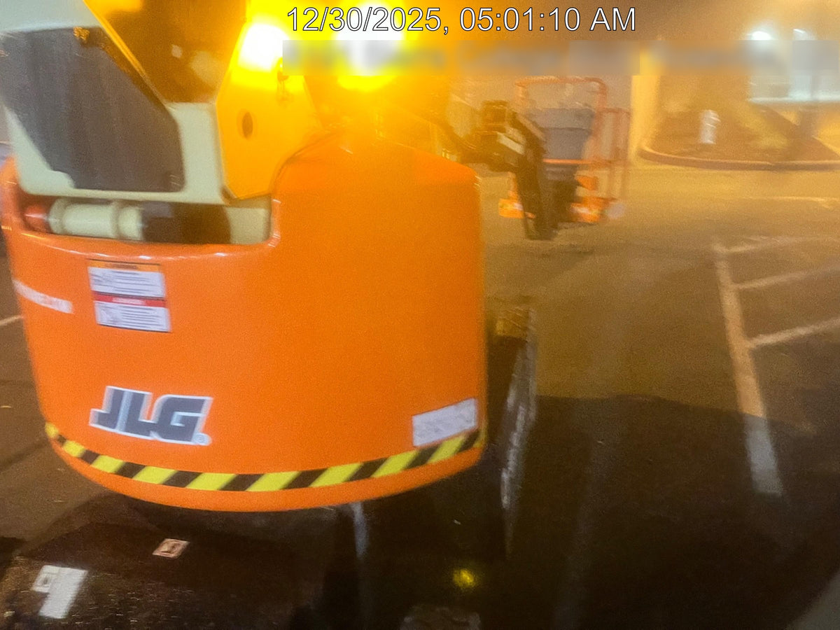 2024 JLG E400AJP Narrow