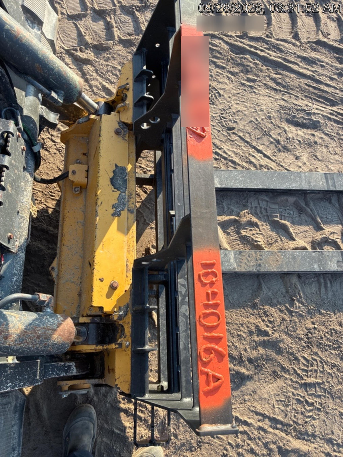 2026 ARROW MATERIAL HANDLING 72" Pallet Forks - Arrow
