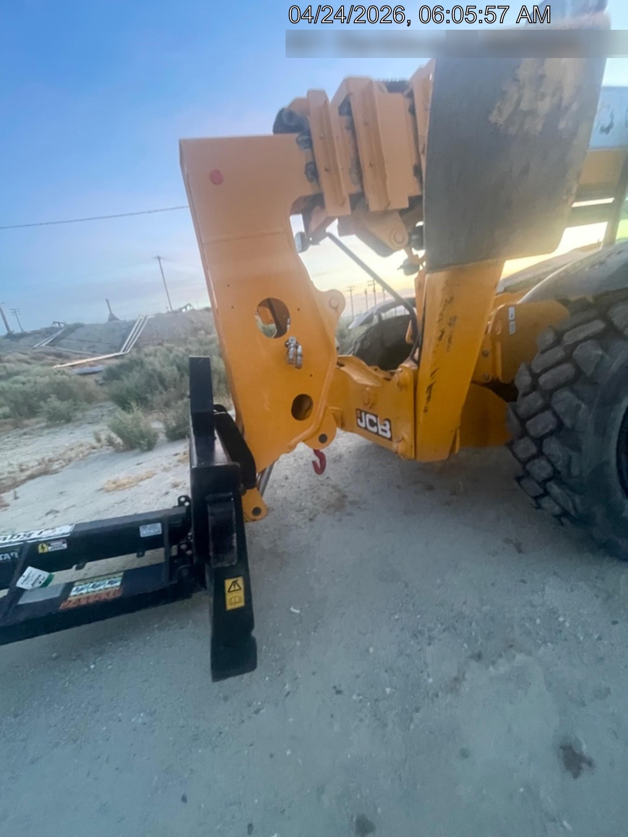 2022 JCB 512-56