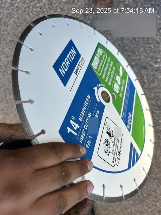 2023 HUSQVARNA FS520