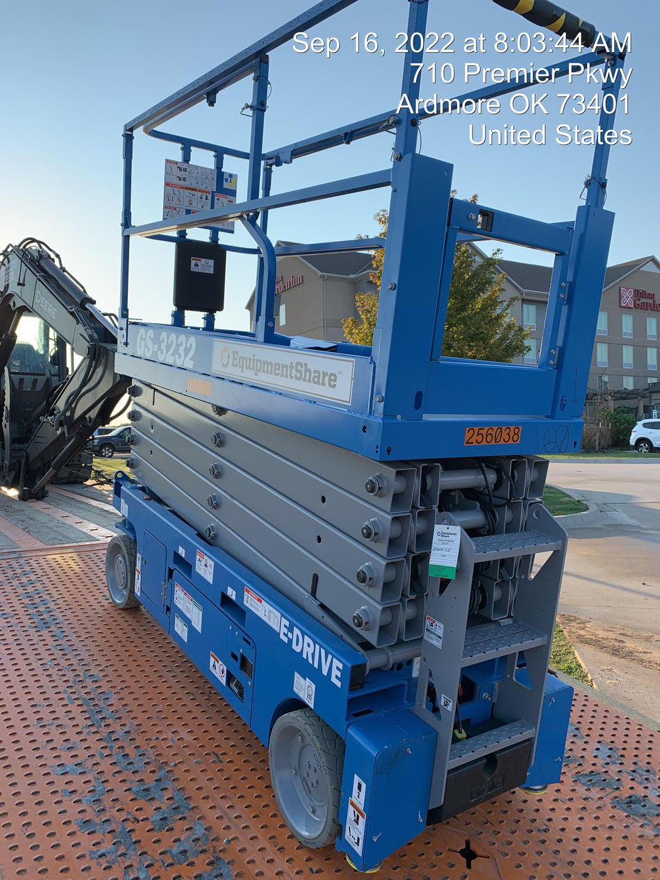 2022 GENIE GS-3232