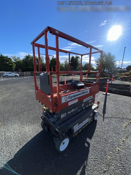 2020 Skyjack SJIII-3219 Solid NM Tires, Half height spring hinged entry gate, Dual Beacons, 800W Inverter