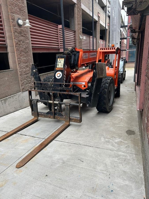 2020 Skytrak 12054 110Hp, Canopy, FF, Work Lights, Beacon, Aux Hydraulics, Back up Alarm, Lifting Eye, ES Decals