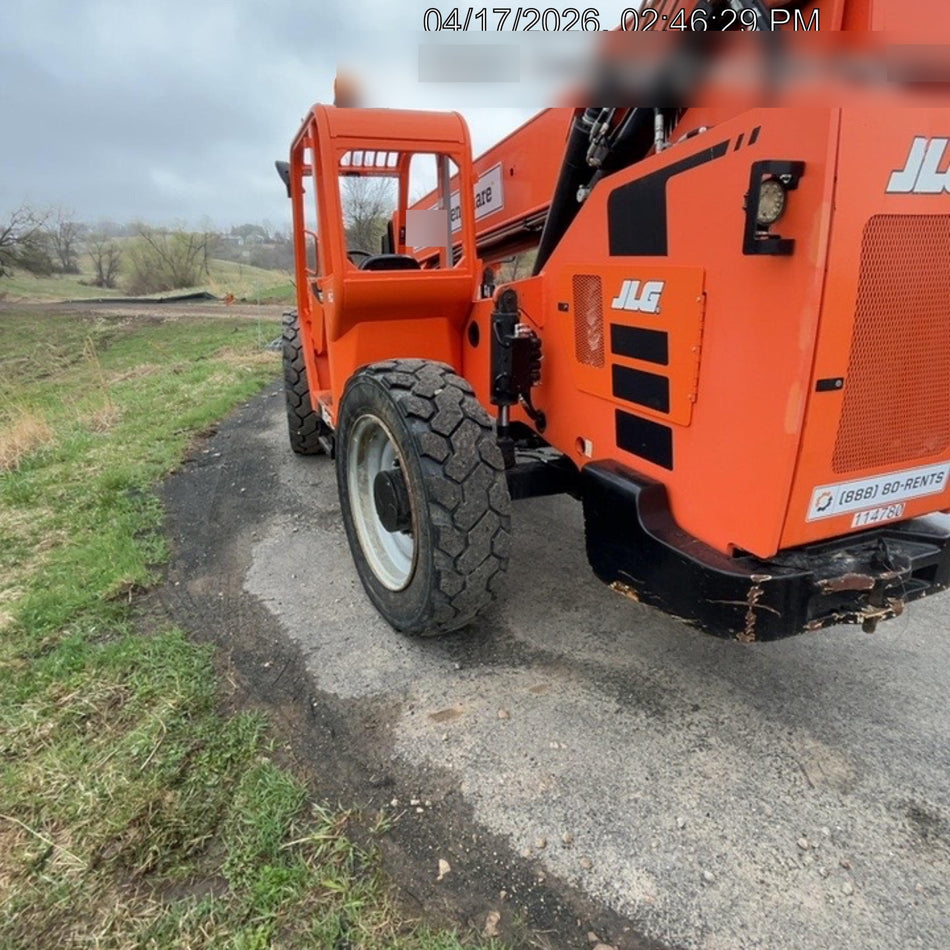 2020 Skytrak 8042 74 Hp, FF Tires, Work Lights, Beacon, Aux Hydraulics, Back up Alarm, Lifting Eye, ES Decals