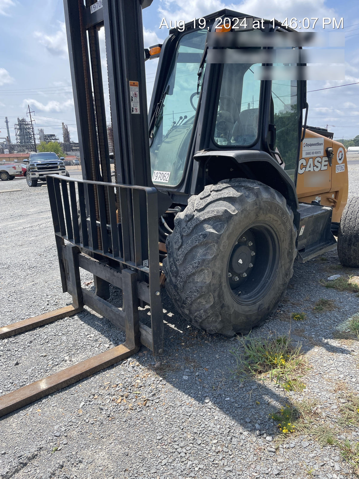 2021 CASE 586H