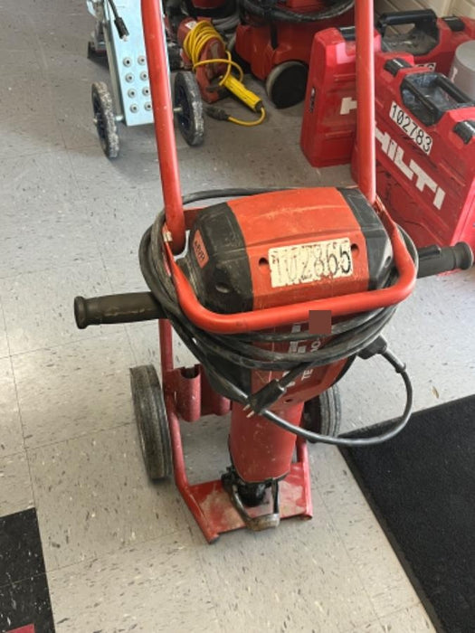 2020 HILTI TE 3000-AVR