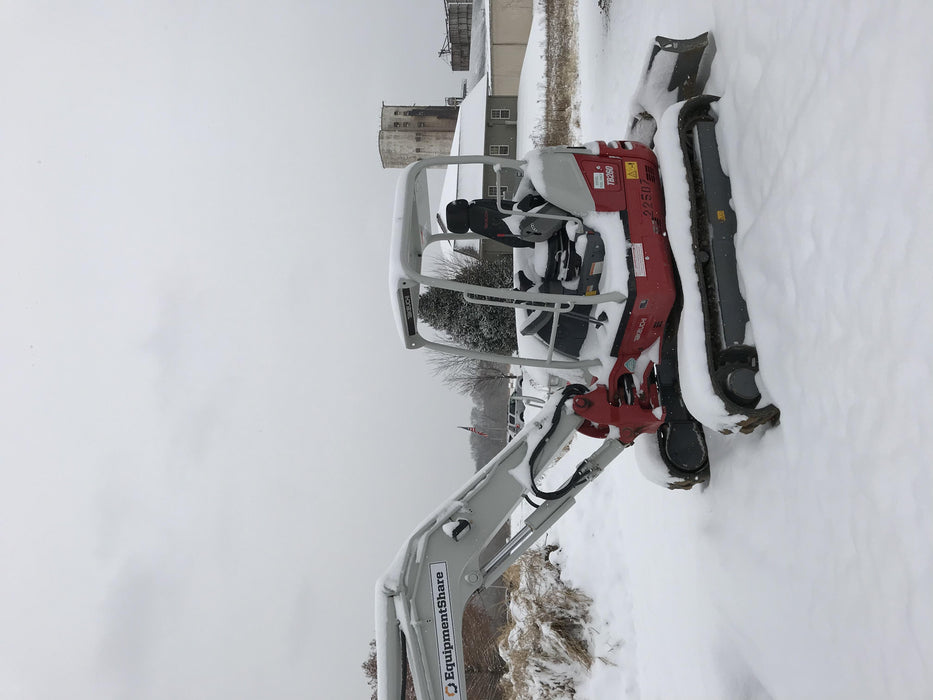 2019 Takeuchi TB260 Takeuchi TB260 Canopy w/Rubber Tracks, Auxiliary Hydraulics, Standard Blade, Manual QC