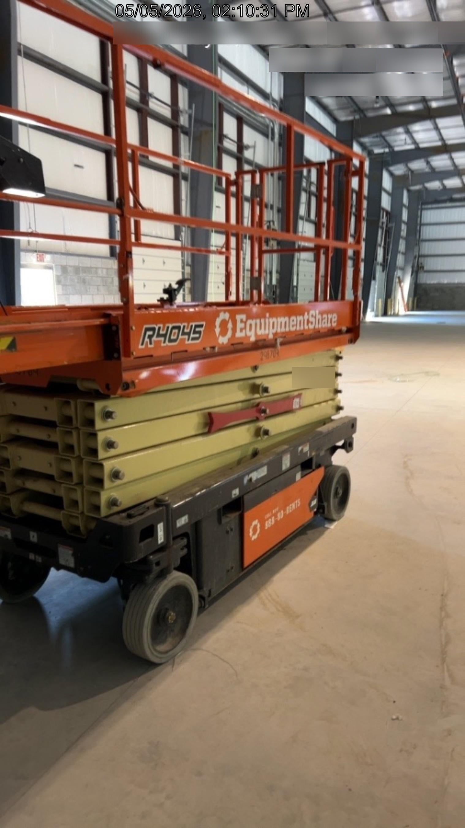 2023 JLG R4045