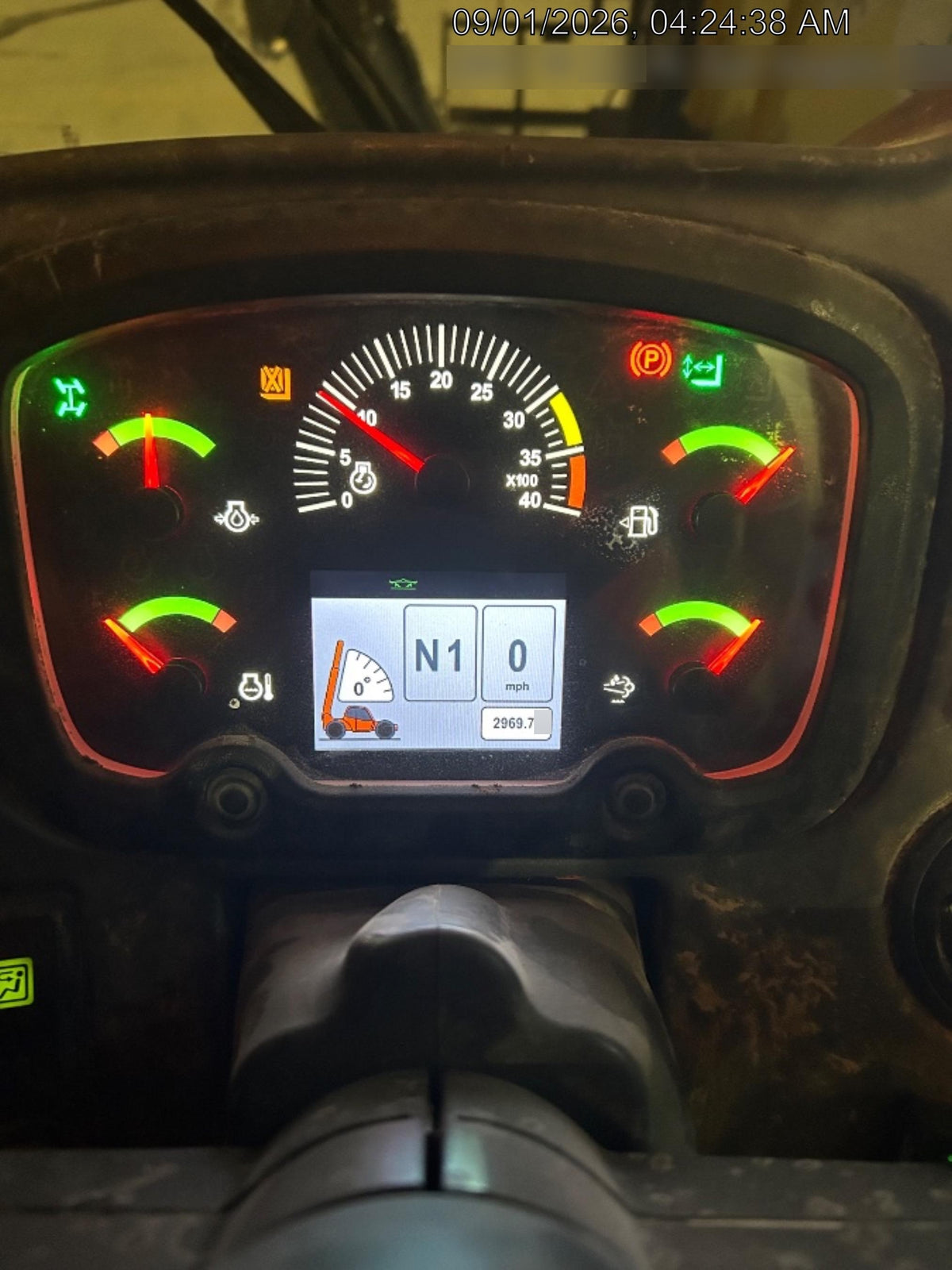 2022 JLG 1075