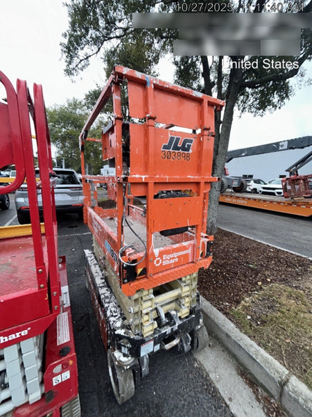 2023 JLG ES1932