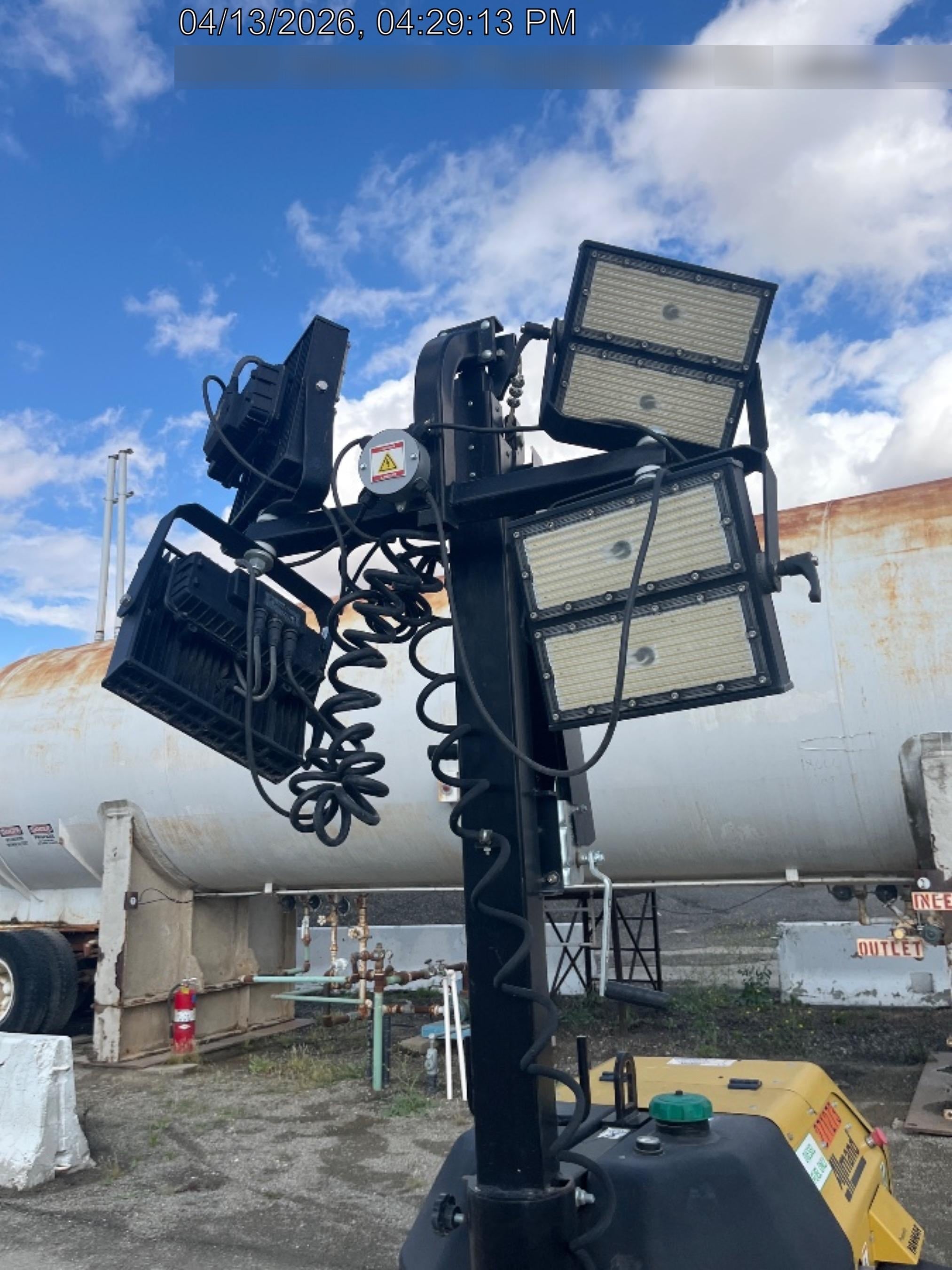 2022 Allmand NLV3GR (4) LED Light Fixture 350W, 23' Vertical Mast, 3kW Prime, Towable, ES Decals, T3