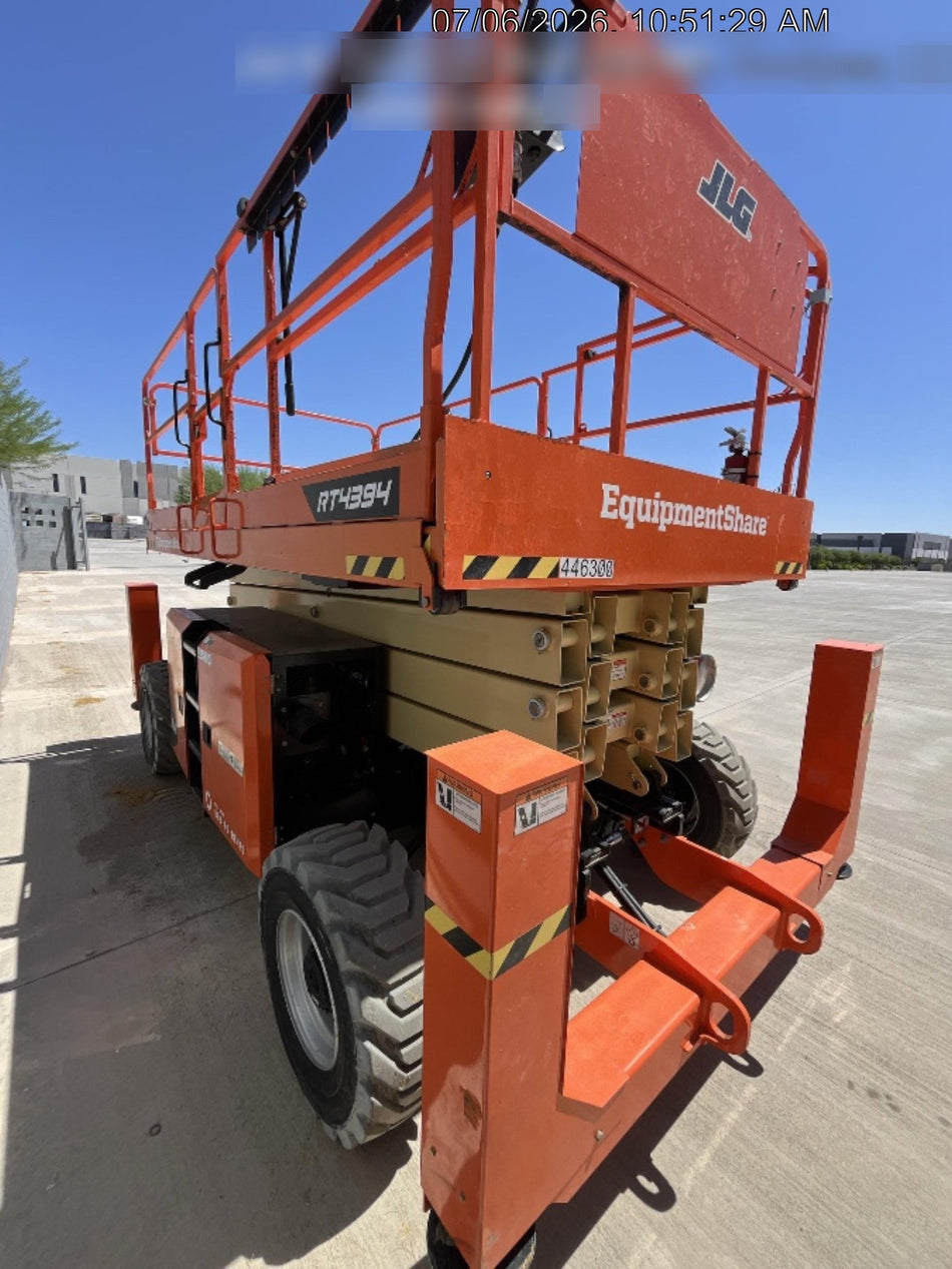 2024 JLG RT4394