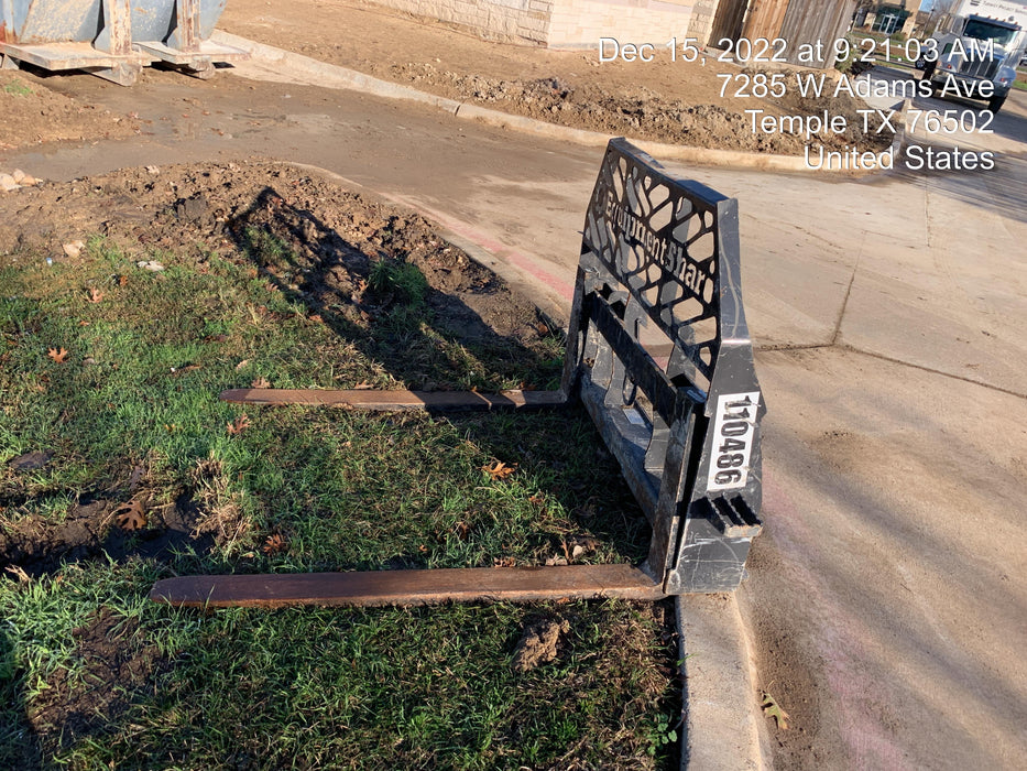 2020 EMKAY 48" Pallet Forks - Emkay